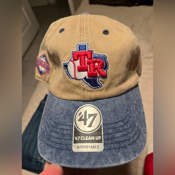 Texas Rangers Hat - Picture 7 of 7